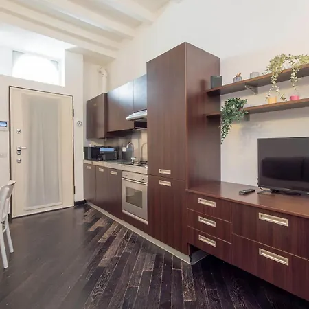 I Host - Montenero 58