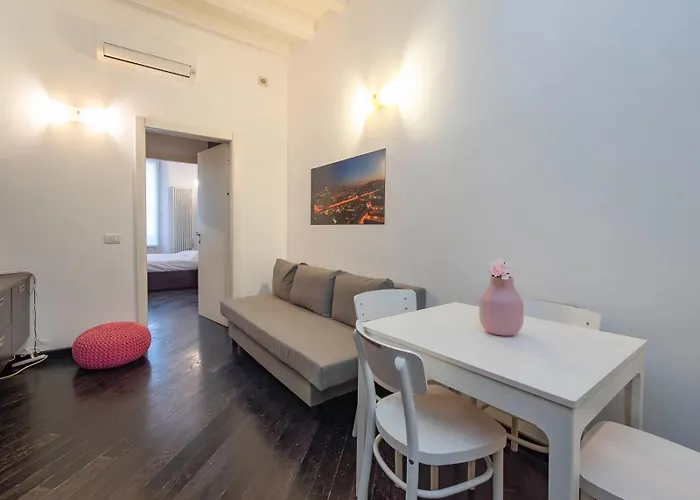 I Host - Montenero 58 * Milano